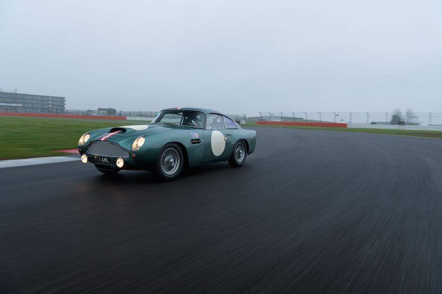  Aston Martin DB4 GT Continuation 2017 года  (WW) (фото 50 из 83)
